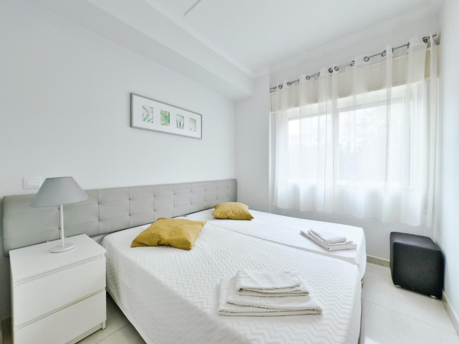 Squash Club Apartamentos Портиман Экстерьер фото